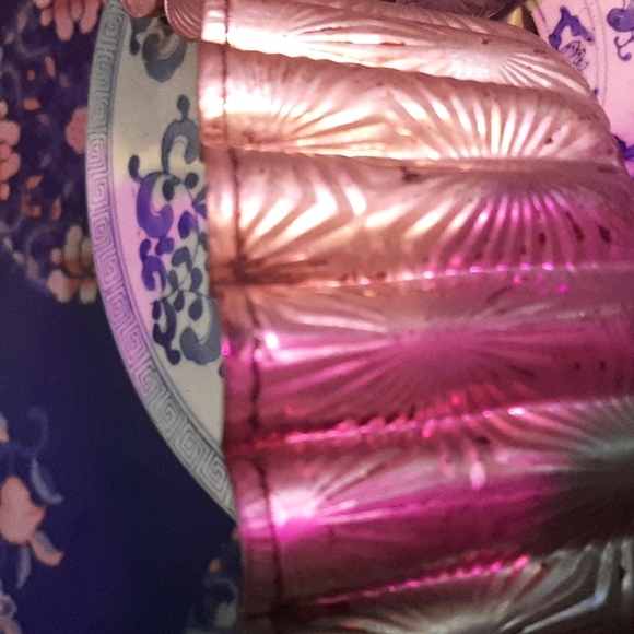 1950s bunt cake molds - Picture 2 of 3